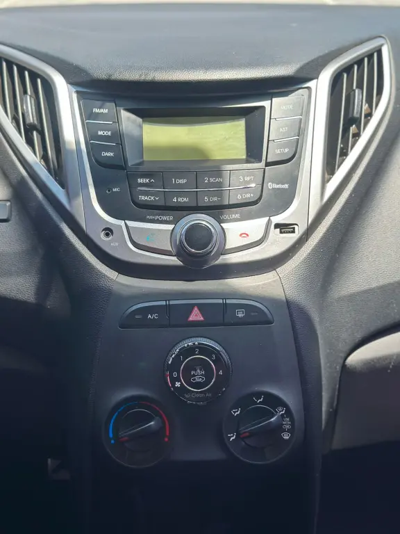 HYUNDAI HB 20 Hatch X - Foto