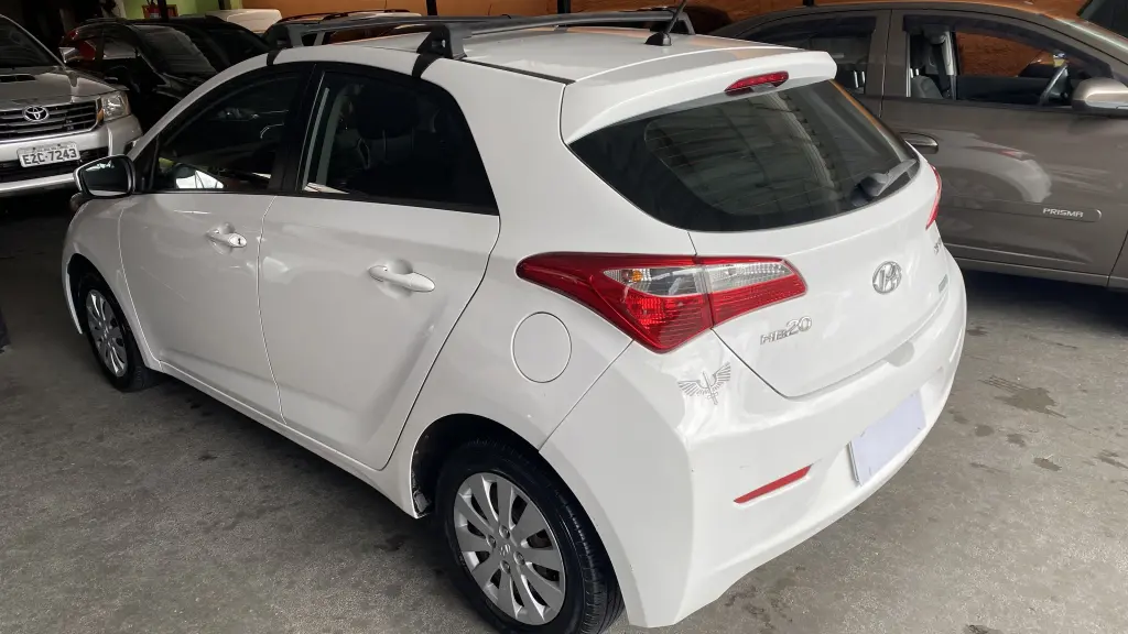 HYUNDAI HB 20 Hatch - Foto
