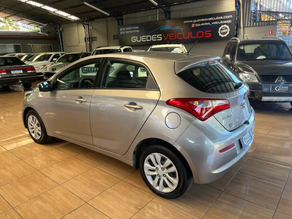 HYUNDAI HB 20 Hatch - Foto