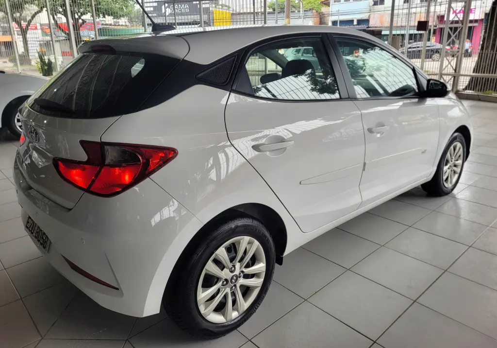 HYUNDAI HB 20 Hatch - Foto