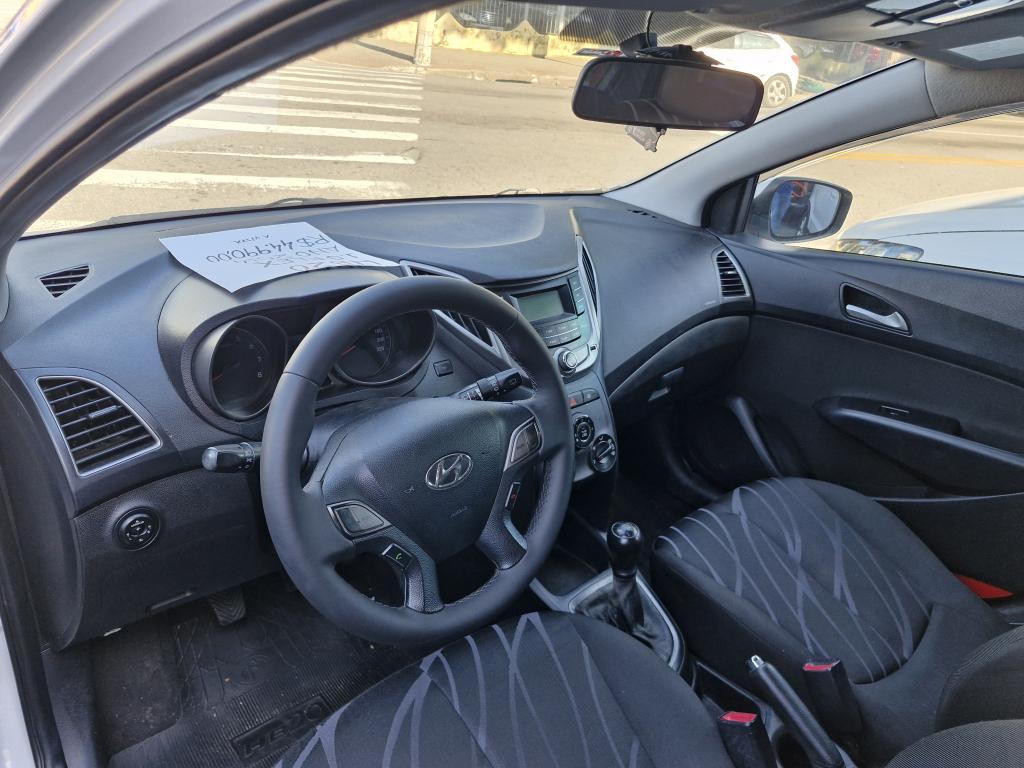 HYUNDAI HB 20 Hatch - Foto