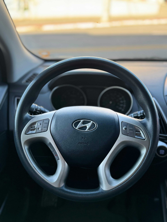 HYUNDAI IX35 - Miniatura