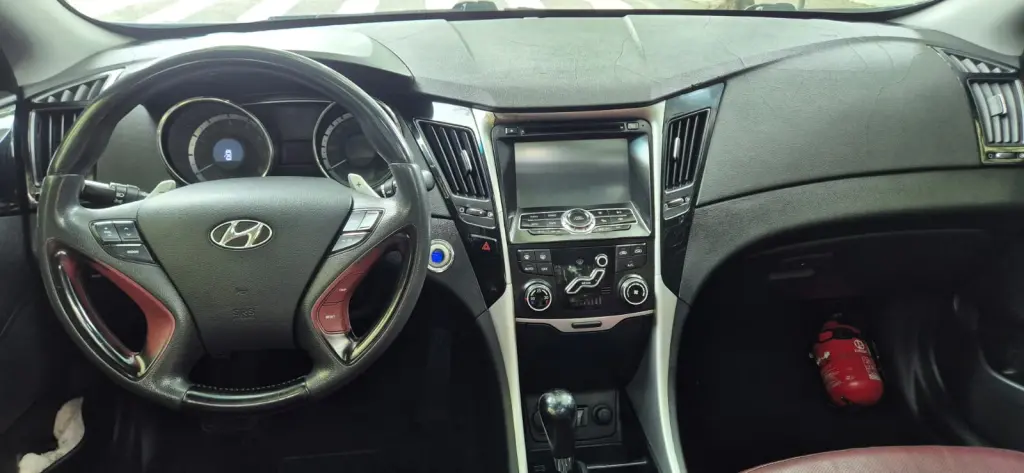 HYUNDAI Sonata - Foto