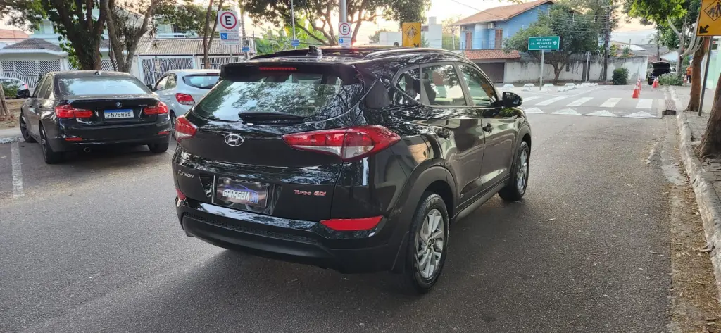 HYUNDAI Tucson - Foto