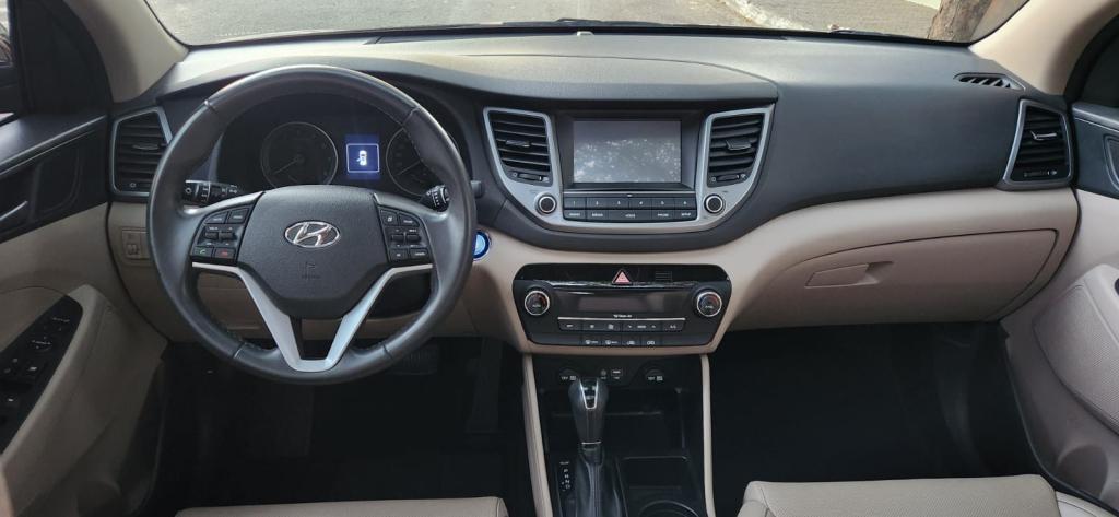 HYUNDAI Tucson - Foto