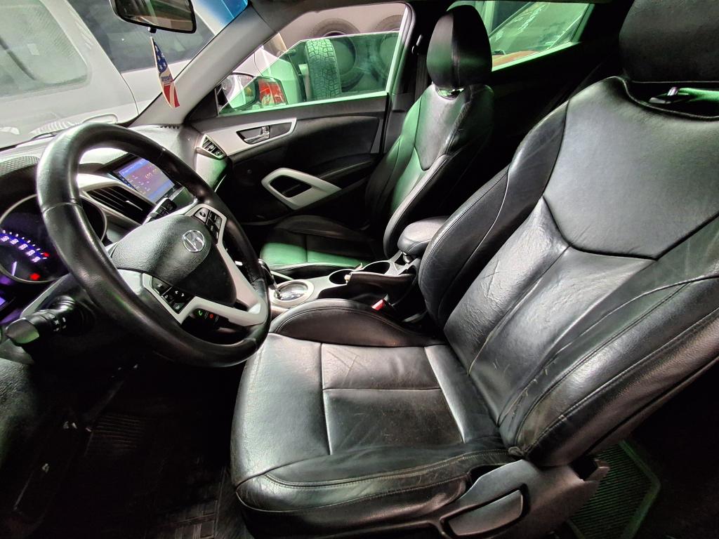 HYUNDAI Veloster - Foto