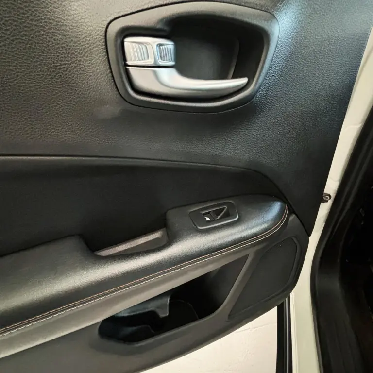 JEEP Compass - Miniatura