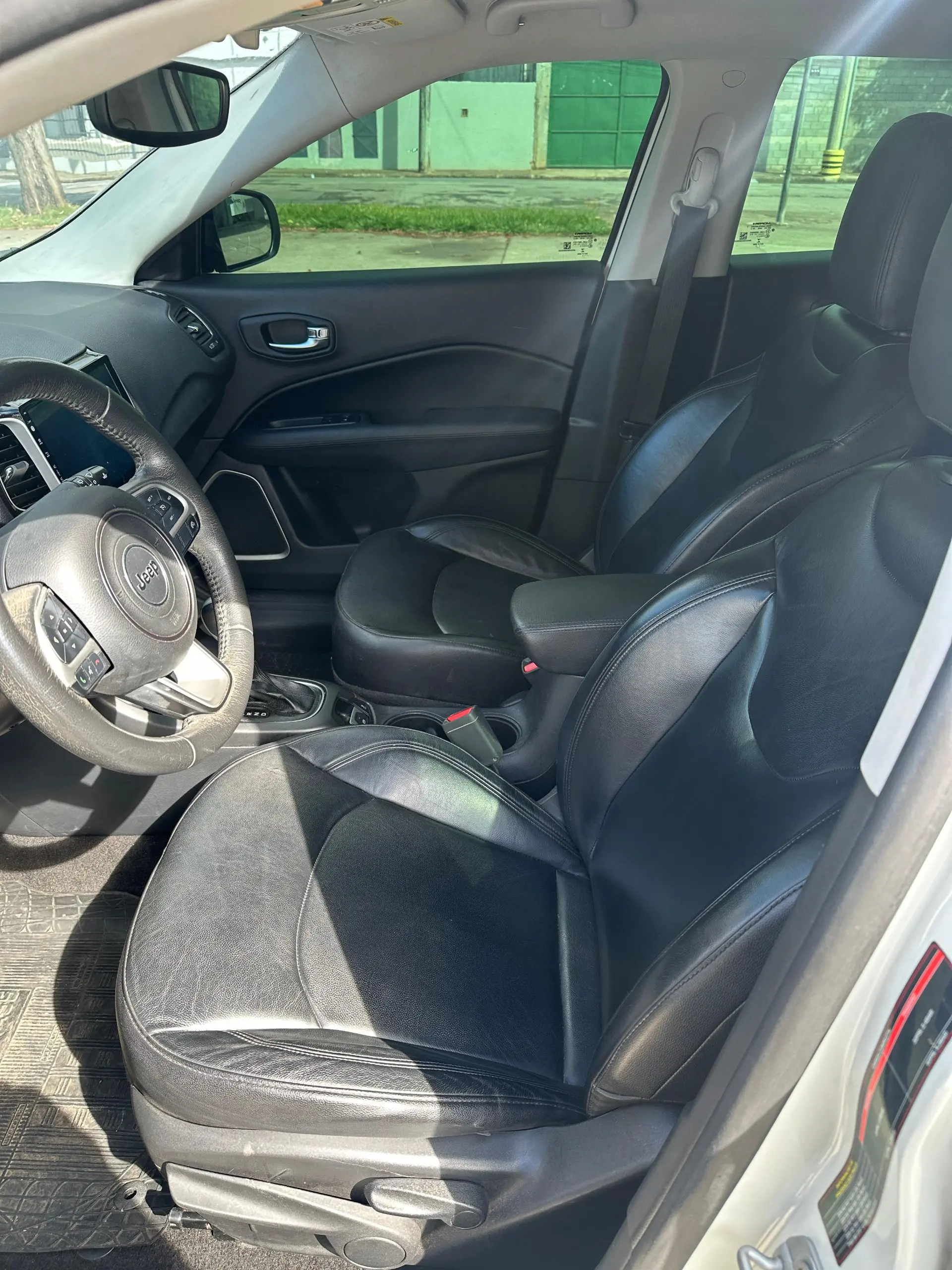 JEEP Compass - Miniatura