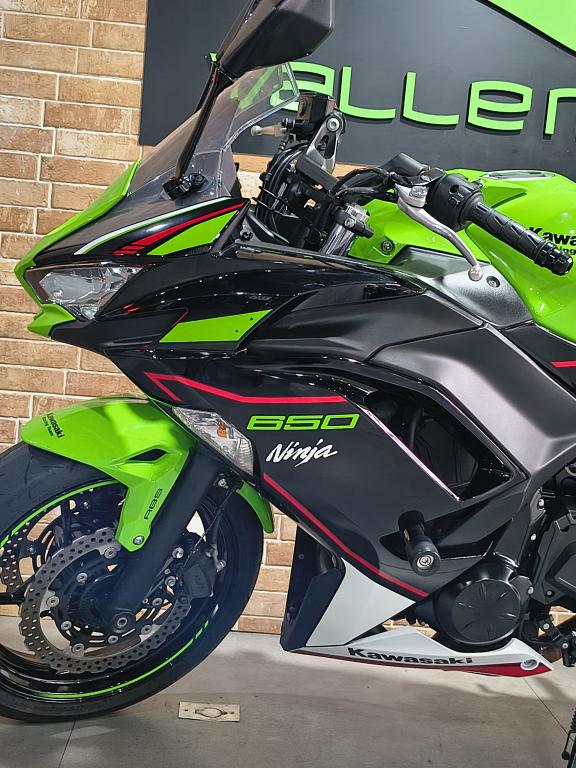 KAWASAKI Ninja 650 - Foto