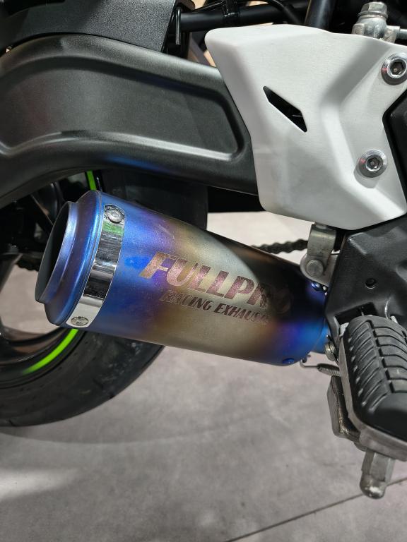 KAWASAKI Ninja 650 - Foto