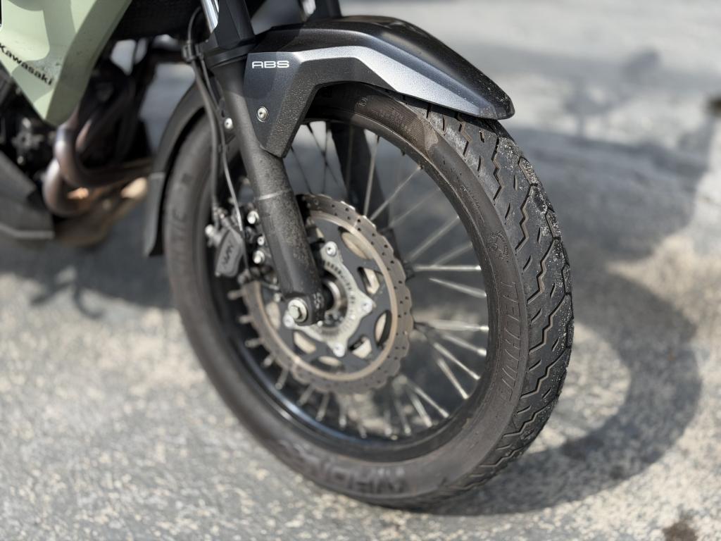 KAWASAKI Versys 300 - Foto
