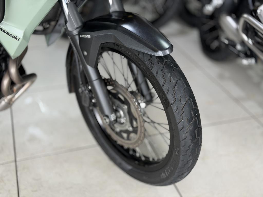 KAWASAKI Versys 300 - Foto