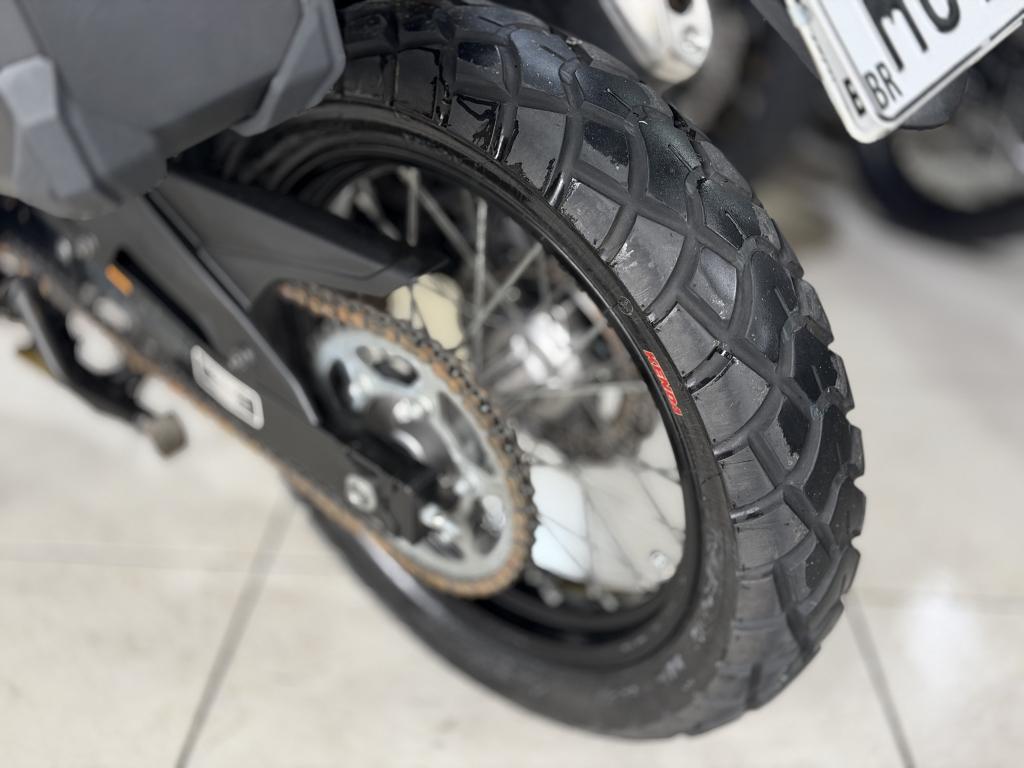 KAWASAKI Versys 300 - Foto