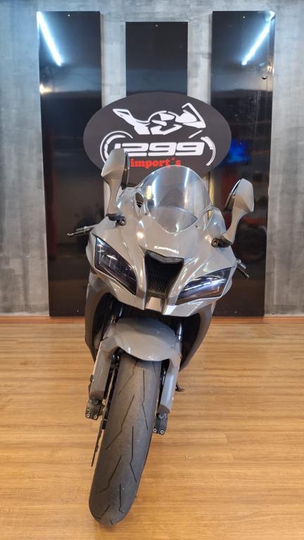 KAWASAKI ZX 10 R - Foto