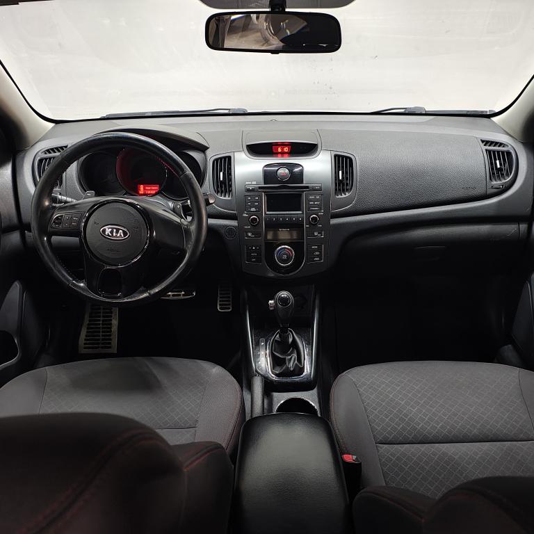 KIA Cerato Sedan - Foto