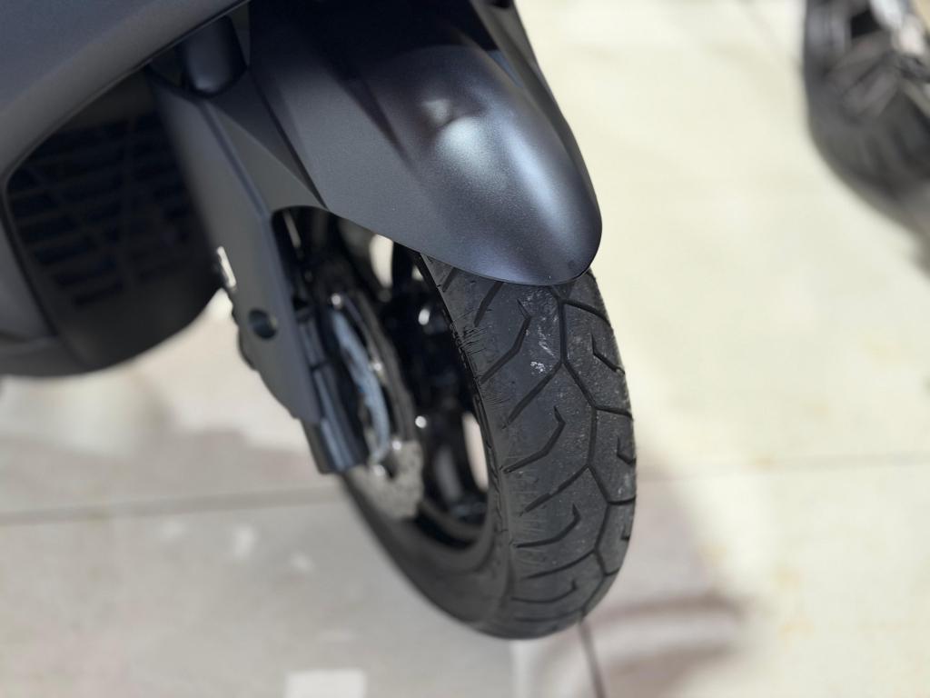 KYMCO Downtown 300i - Foto