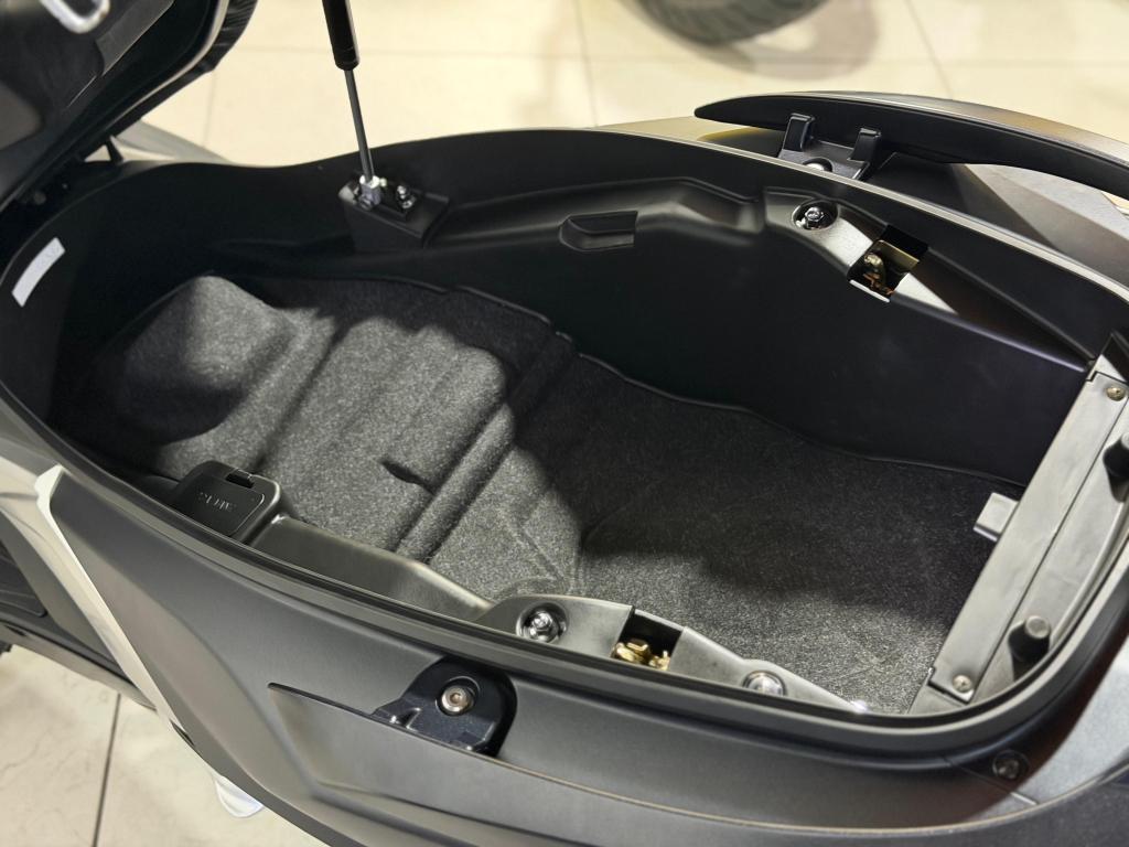 KYMCO Downtown 300i - Foto