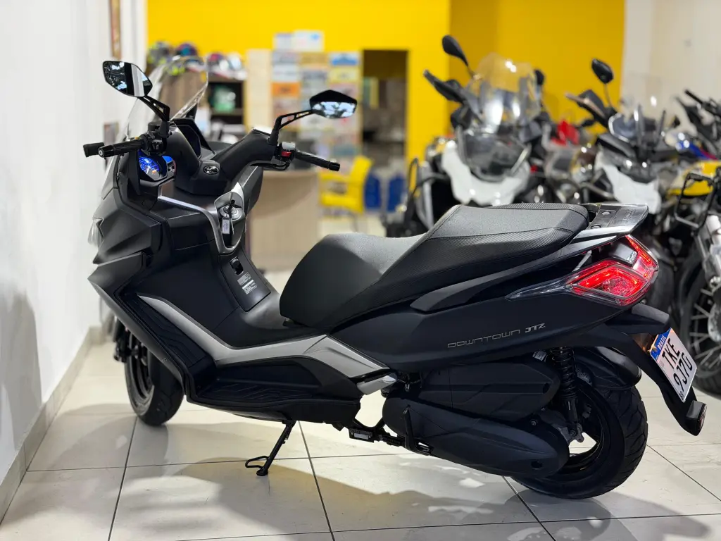 KYMCO Downtown 300i - Foto