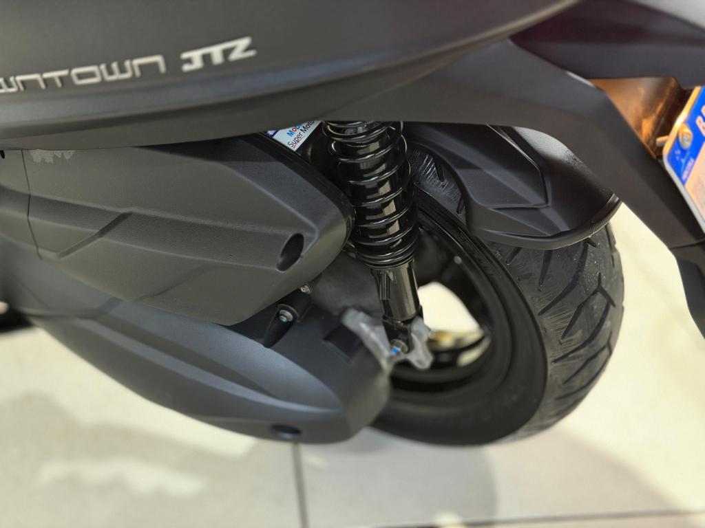 KYMCO Downtown 300i - Foto