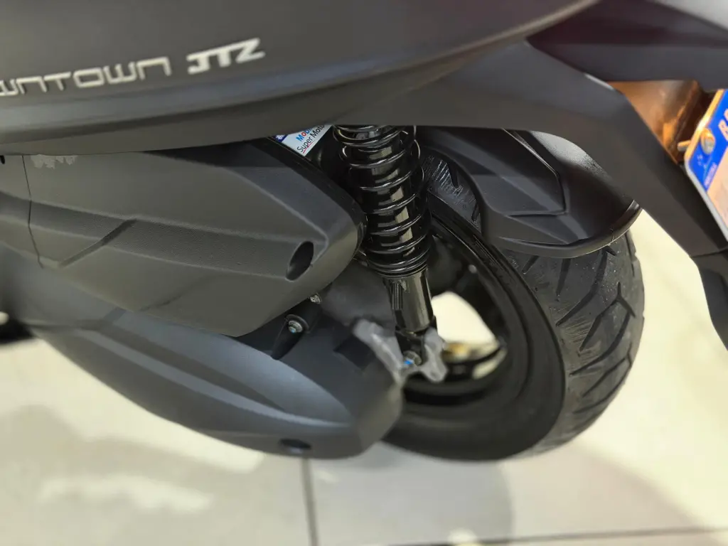 KYMCO Downtown 300i - Foto