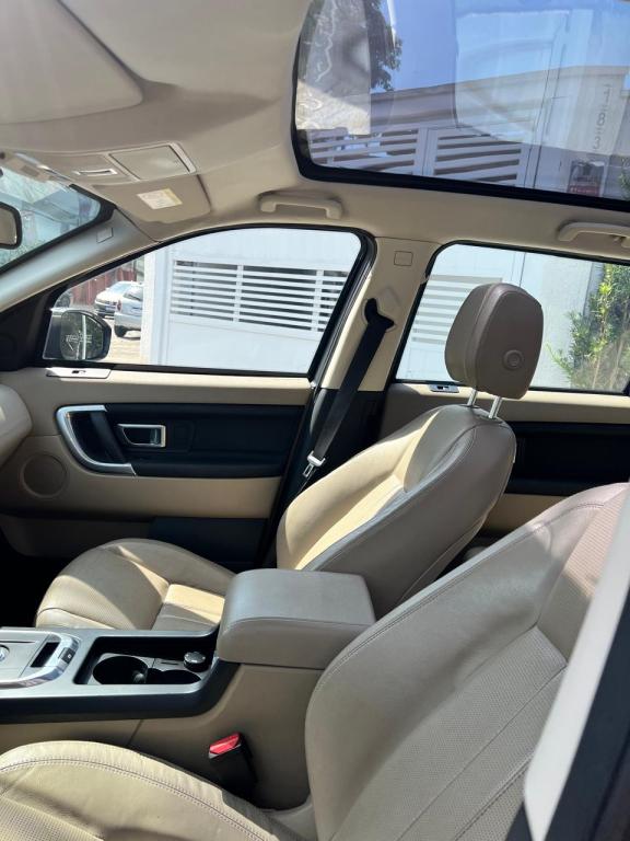 LAND ROVER Discovery Sport - Foto