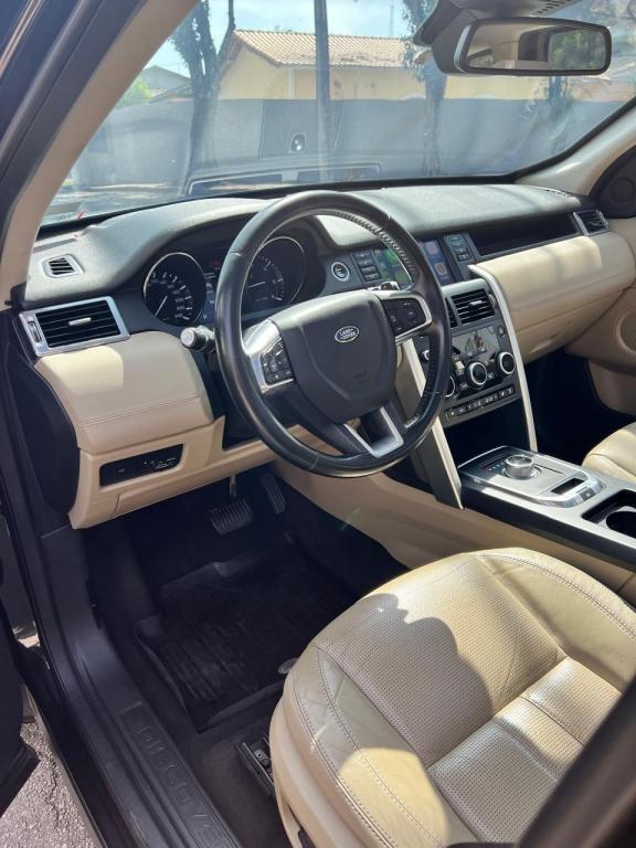 LAND ROVER Discovery Sport - Foto