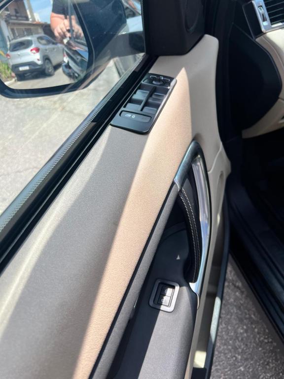 LAND ROVER Discovery Sport - Foto
