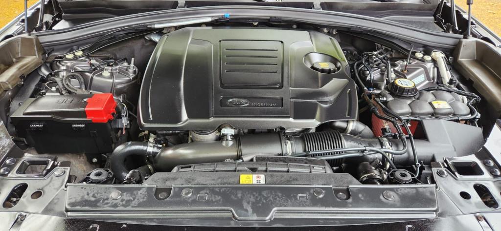 LAND ROVER Range Rover Velar - Foto