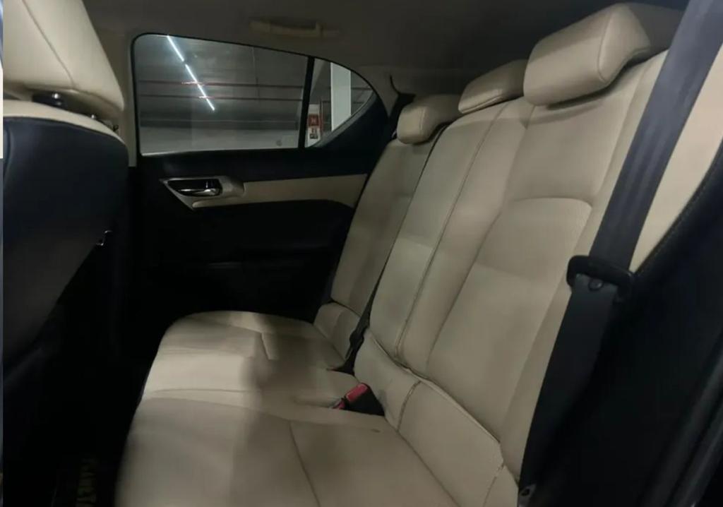 LEXUS CT 200 H - Foto