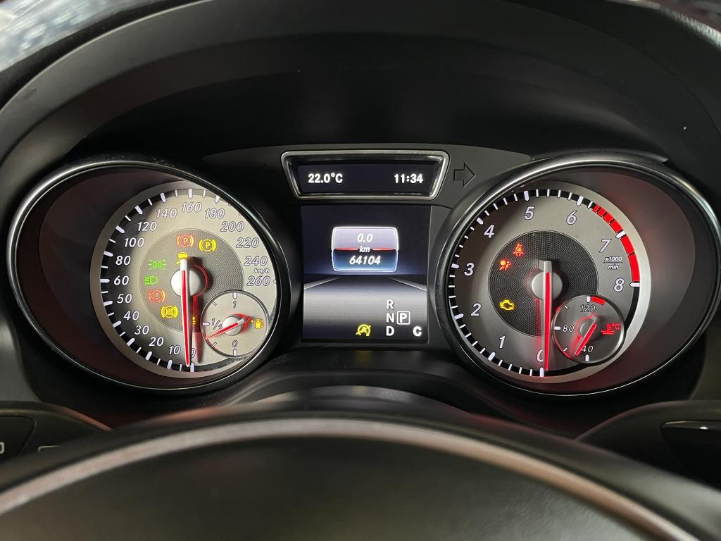 MERCEDES-BENZ GLA 200 - Foto