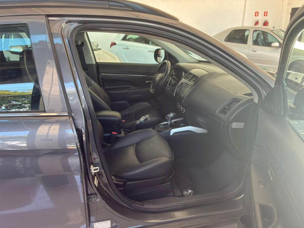 MITSUBISHI ASX - Foto