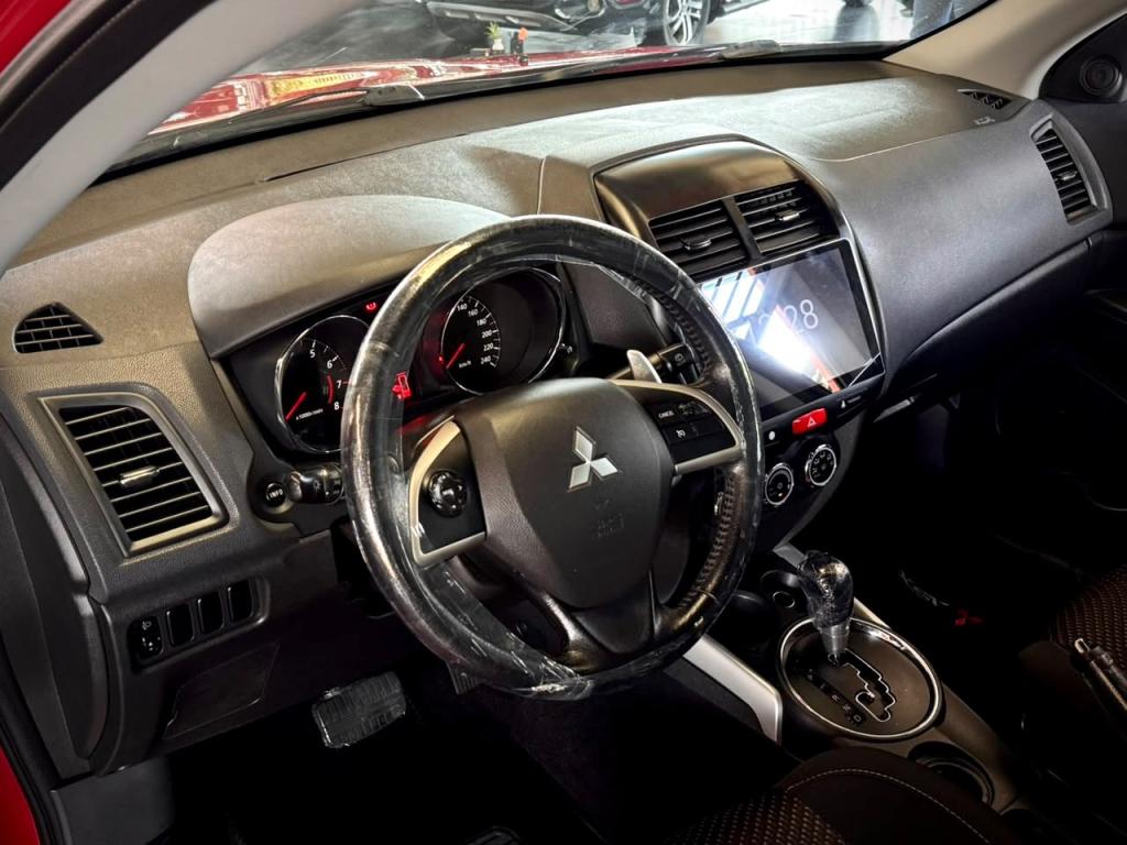 MITSUBISHI ASX - Foto