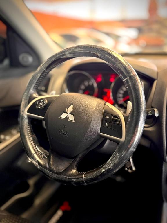 MITSUBISHI ASX - Foto