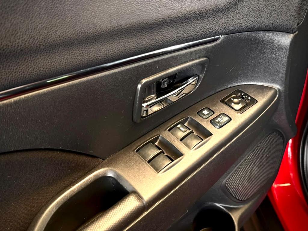 MITSUBISHI ASX - Foto