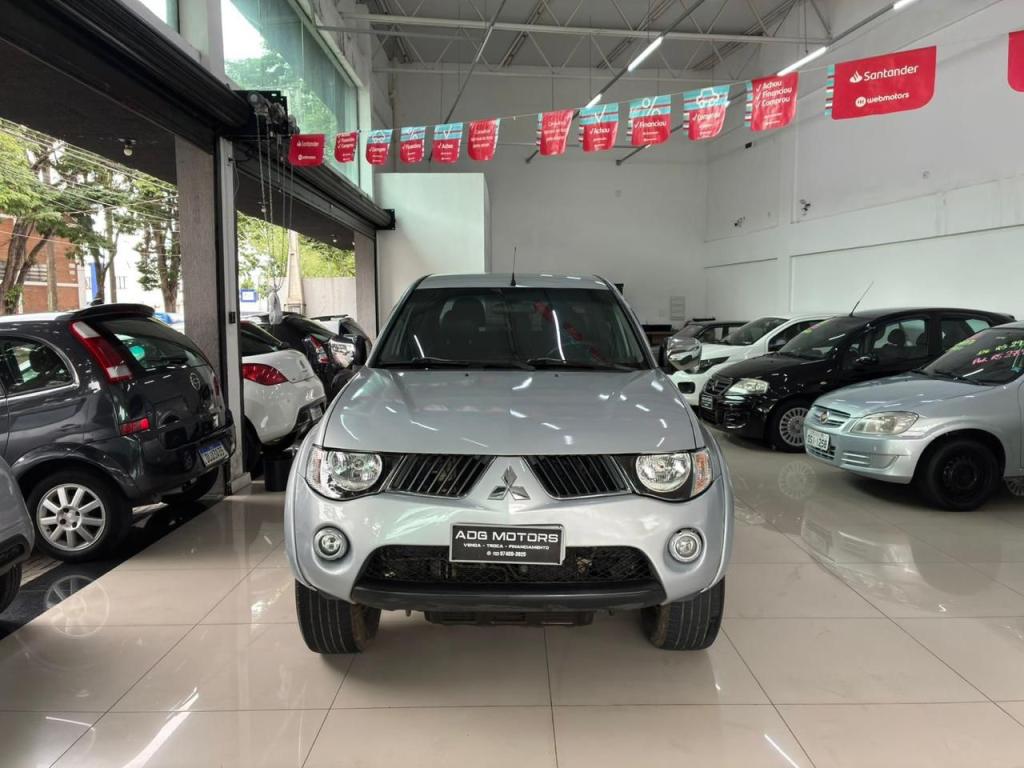 MITSUBISHI L 200 Triton - Foto
