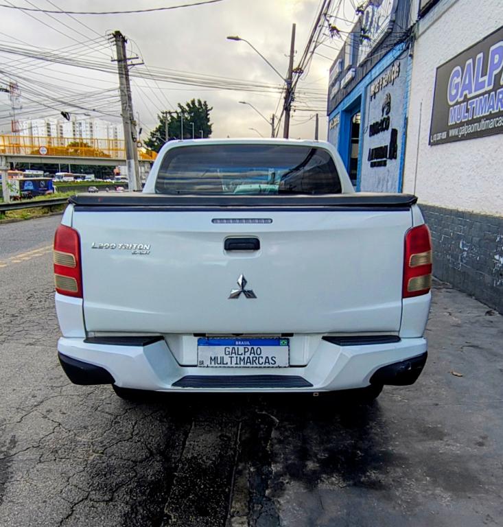 MITSUBISHI L 200 Triton - Foto