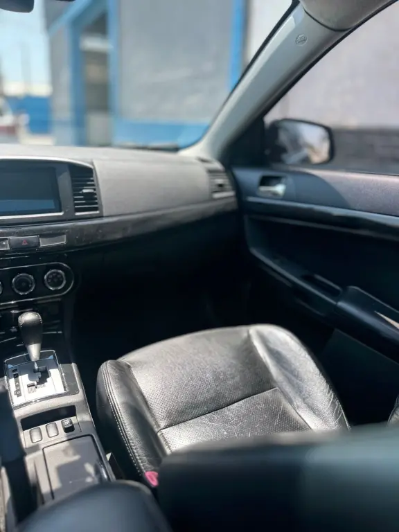 MITSUBISHI Lancer - Miniatura