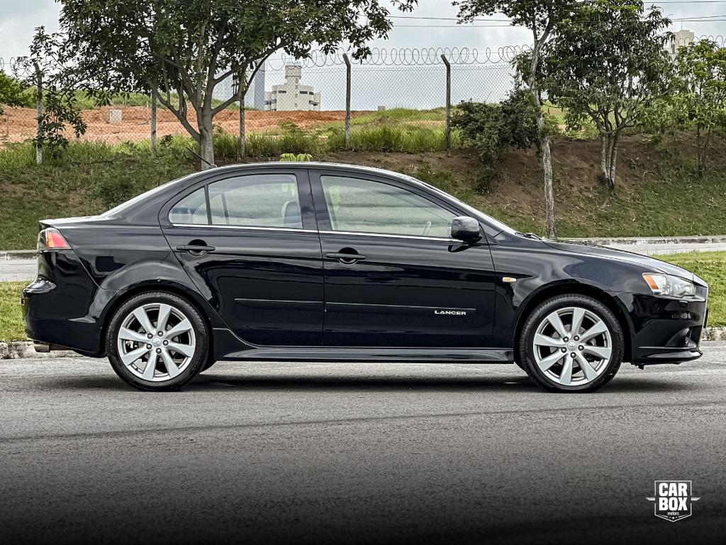 MITSUBISHI Lancer - Foto