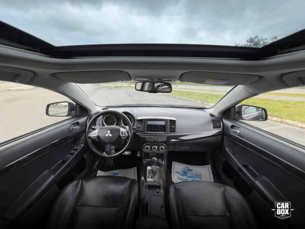 MITSUBISHI Lancer - Foto