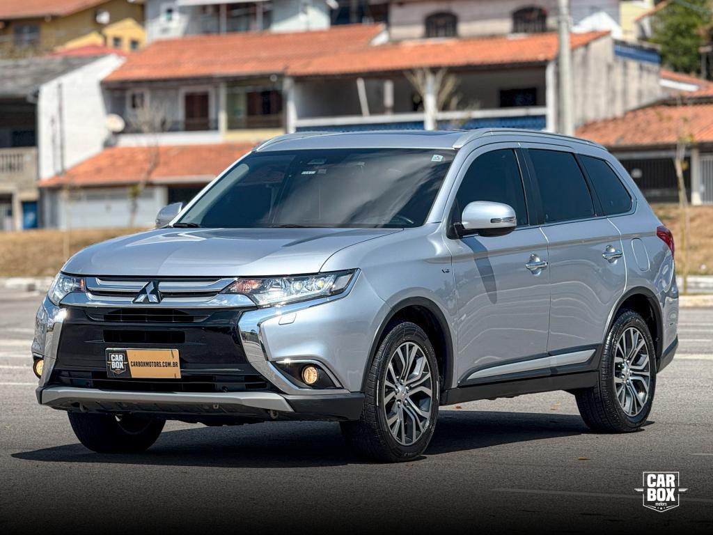MITSUBISHI Outlander - Foto
