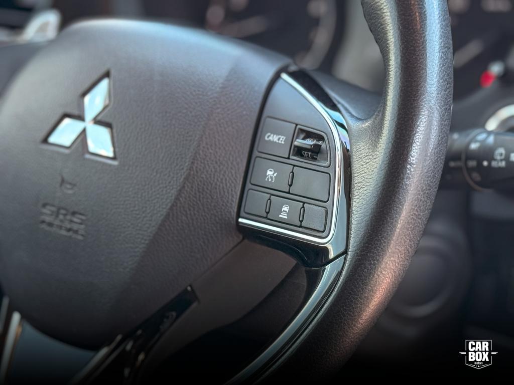 MITSUBISHI Outlander - Foto