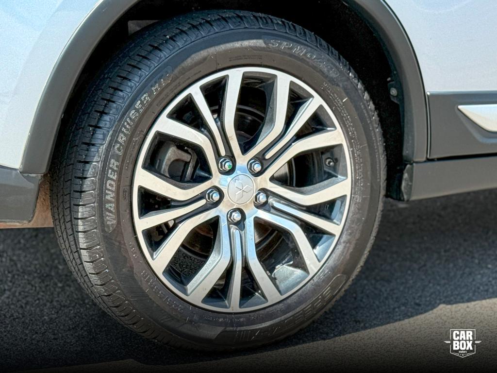 MITSUBISHI Outlander - Foto