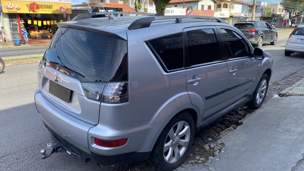 MITSUBISHI Outlander - Foto