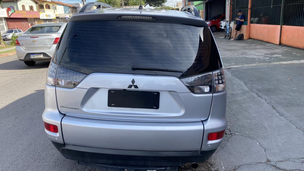 MITSUBISHI Outlander - Foto