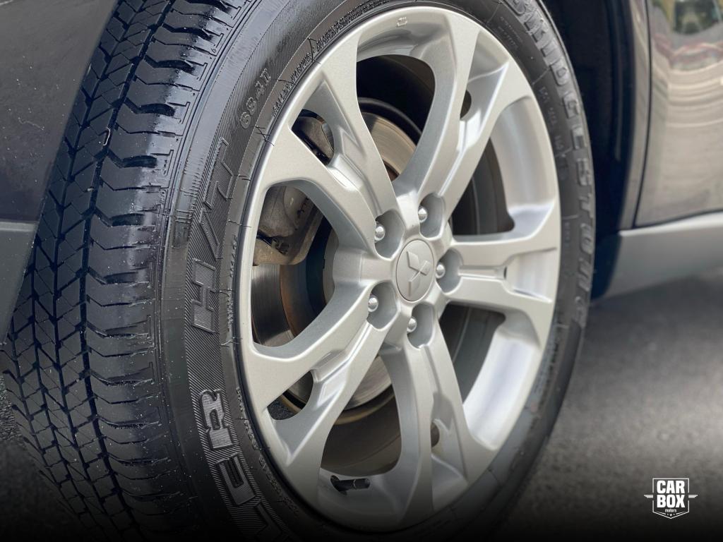 MITSUBISHI Outlander - Foto