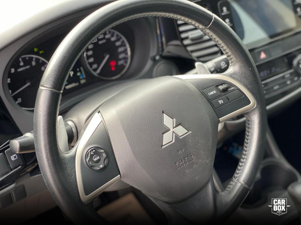 MITSUBISHI Outlander - Foto