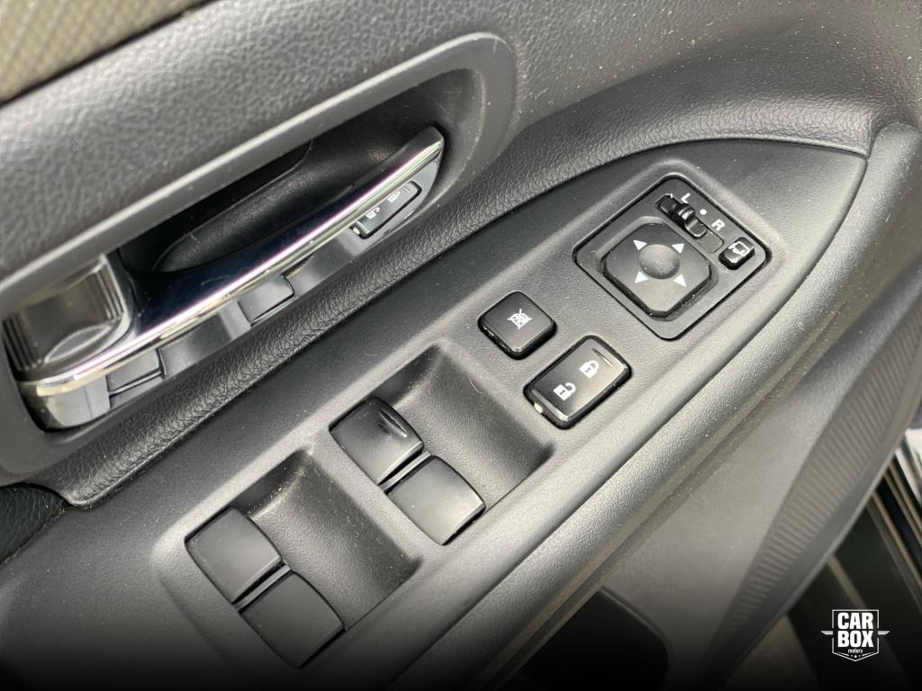 MITSUBISHI Outlander - Foto