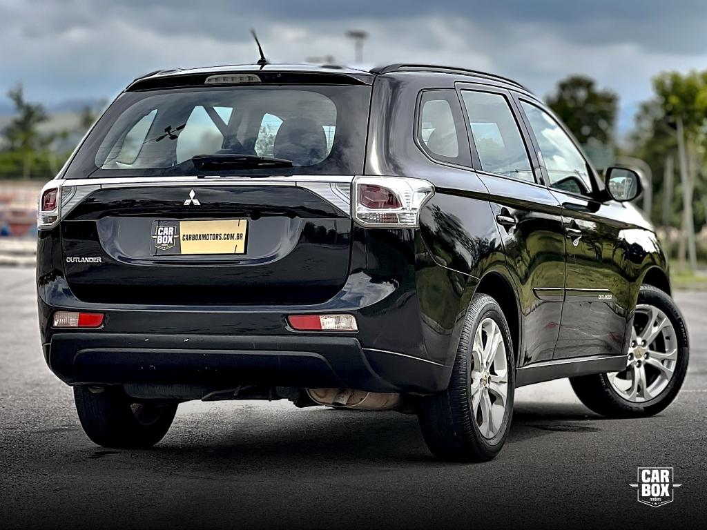 MITSUBISHI Outlander - Foto