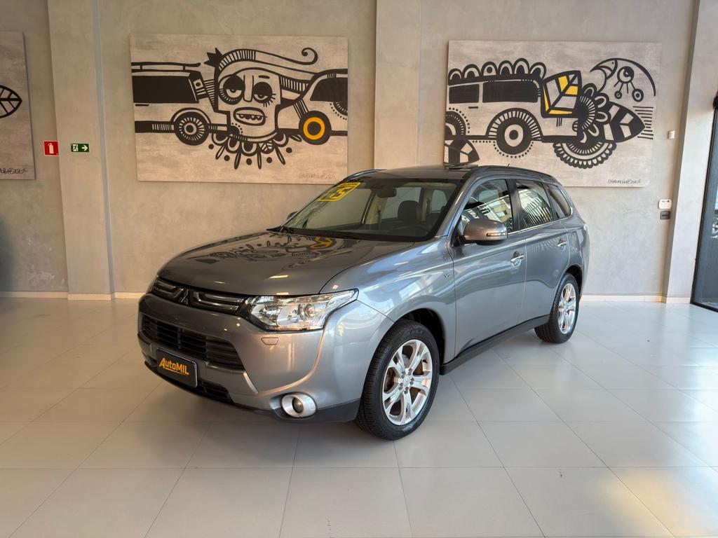 MITSUBISHI Outlander - Foto