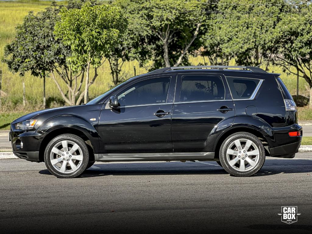 MITSUBISHI Outlander - Foto
